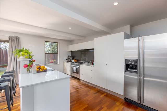 64 Lake Terrace Road Burwood_4