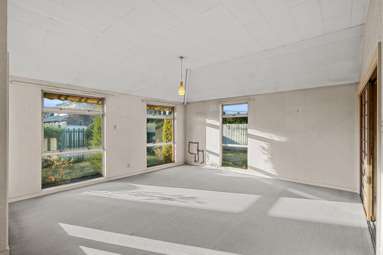 2 Joyce Crescent_4