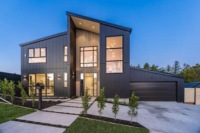 MODERN LIVING - TIMELESS ELEGANCE!