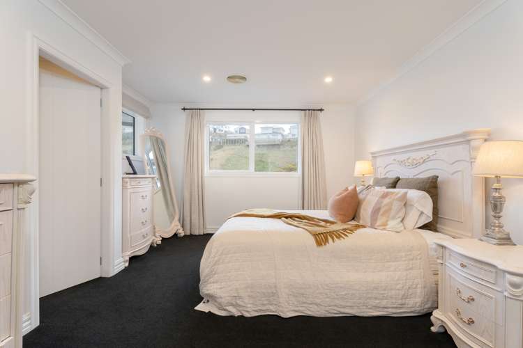 100 Melksham Drive Churton Park_20