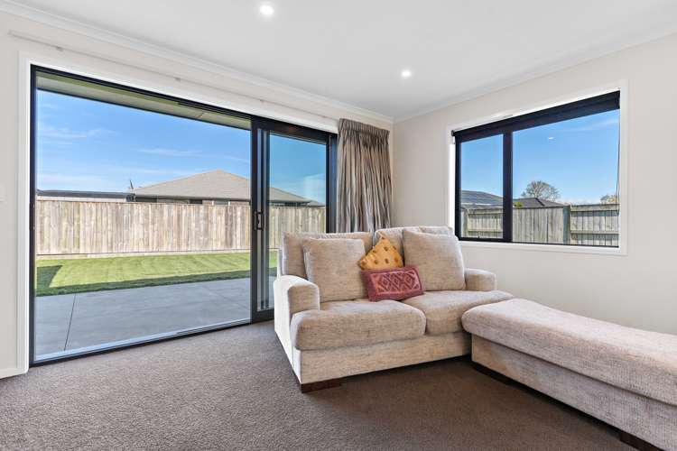 21 Maple Grove Solway_8