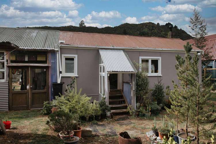 23a Hythe Street Lumsden Surrounds_10