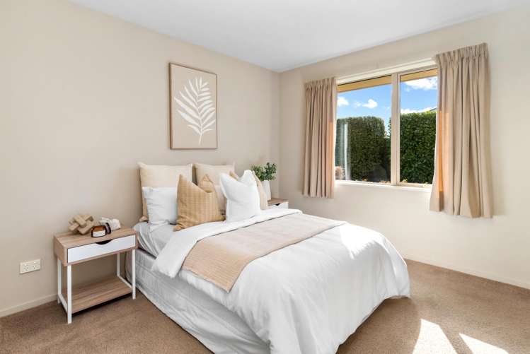8 Bayliss Close Northwood_17
