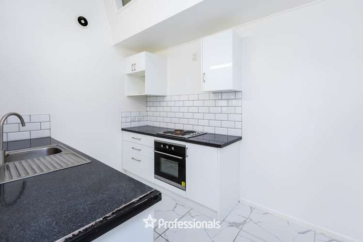 35 Hanson Grove Stokes Valley_7