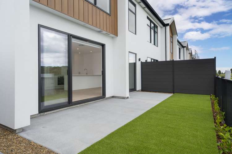 19 Constellation Way_2