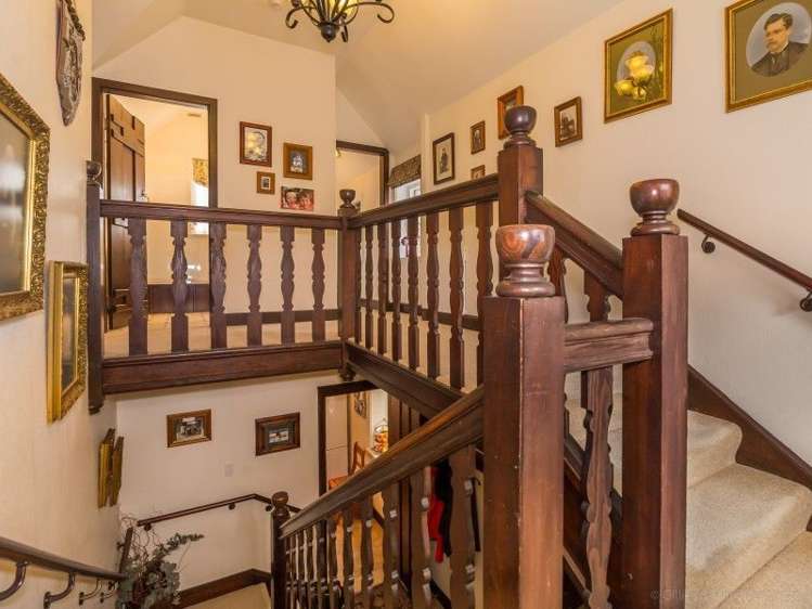 56 Barton Road Heretaunga_10