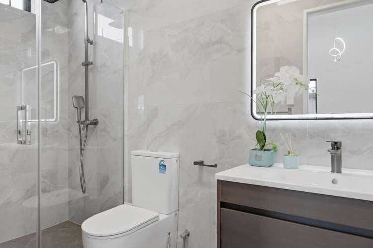 18B Hatherlow Street Glenfield_15