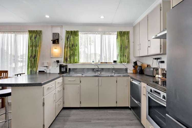 7 Ponderosa Place Opunake_9