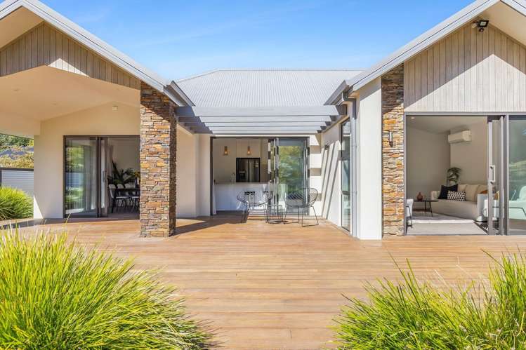 5 Greenfield Lane Stoke_17