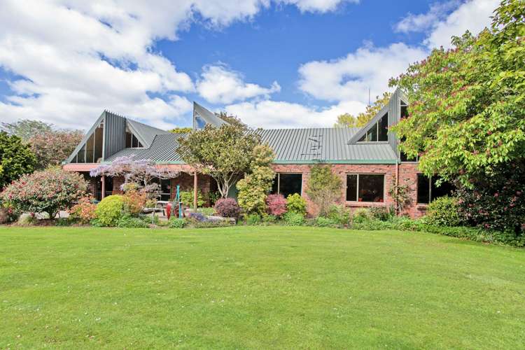 54 Mckellar Road Seaward Bush_15