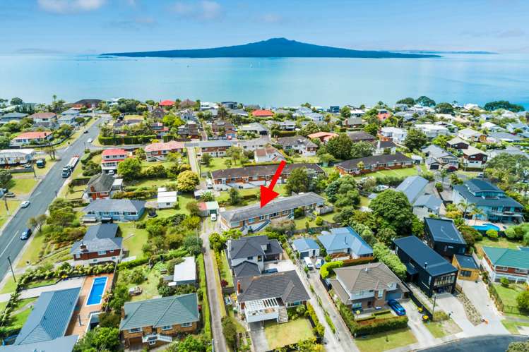 2/32 Wicklow Road Narrow Neck_12