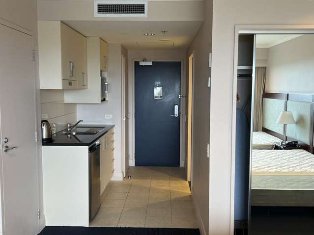 9-17 Byron Ave 10897_1