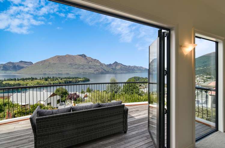 30 Edinburgh Drive Queenstown_24