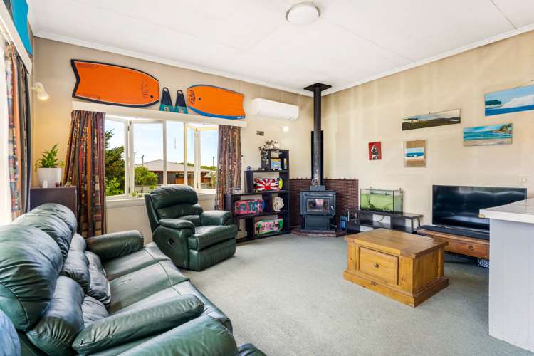 21 Connor Place Taieri Mouth_6