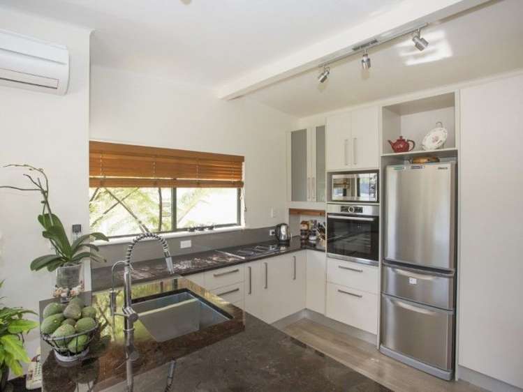 215 Tukere Drive Whangamata_9