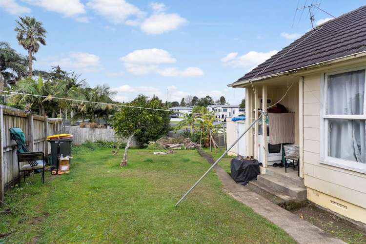 18 Castaing Crescent Te Atatu South_3