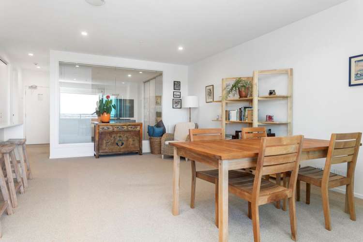 702/6 Waikumete Road Glen Eden_8