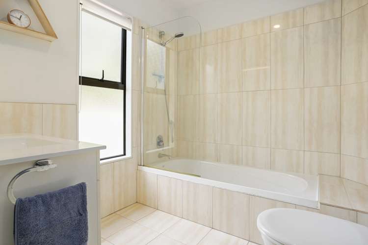 18a Cottam Grove Northcross_14