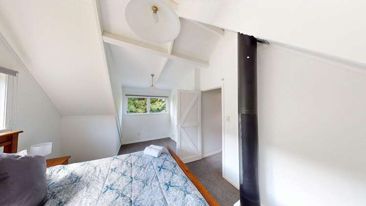 6 Calder Road Lake Okareka_15