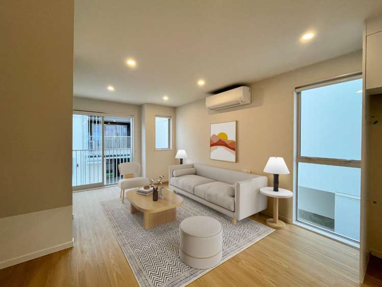 13/9 Aeroview Drive 1603_5