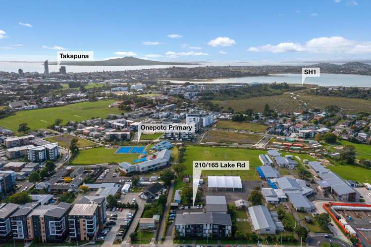 210/165 Lake Road Northcote_24