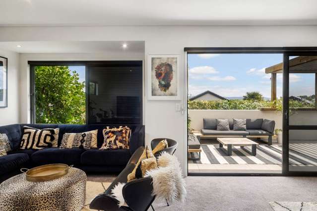 5 Bed 257m² – Best Bang in Pt Chev