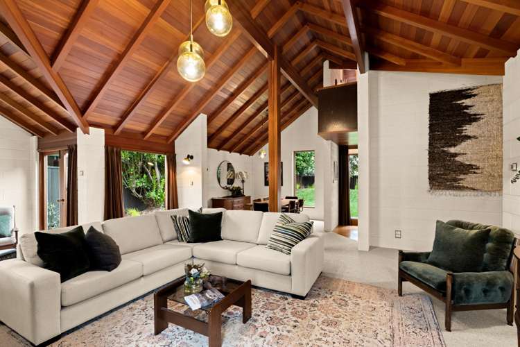 8 Donegal Crescent Tamatea_10