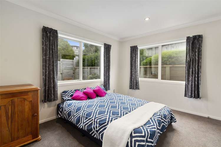 15 Dusky Crescent Aotea_12