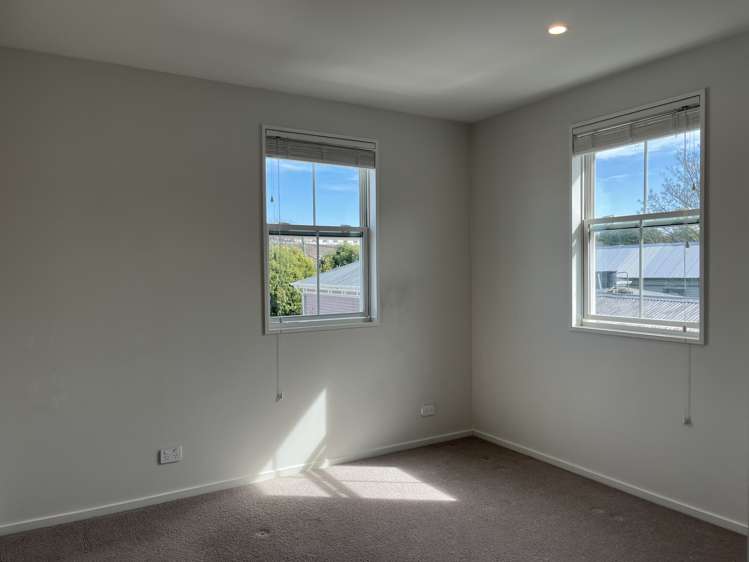 4/33 Dickens Street Addington_7