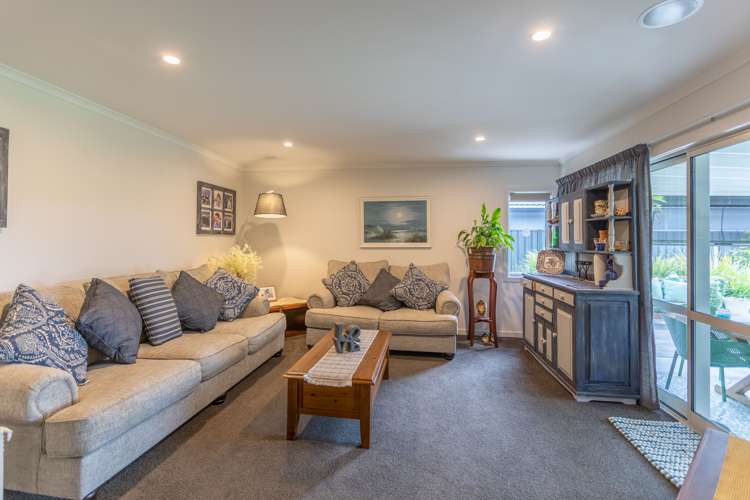 24 Pelorus Avenue Poraiti_11