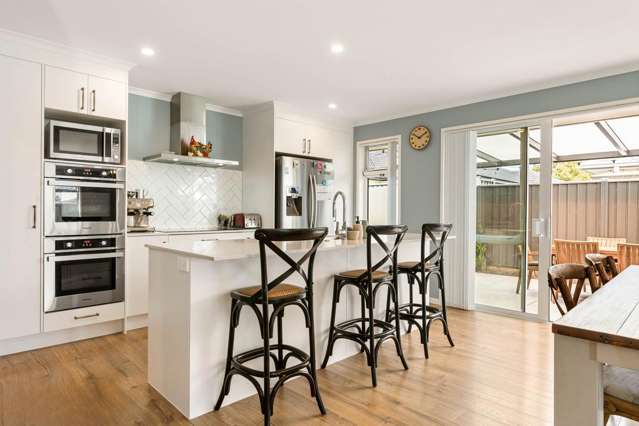 32 Trans Tasman Way Pyes Pa_1