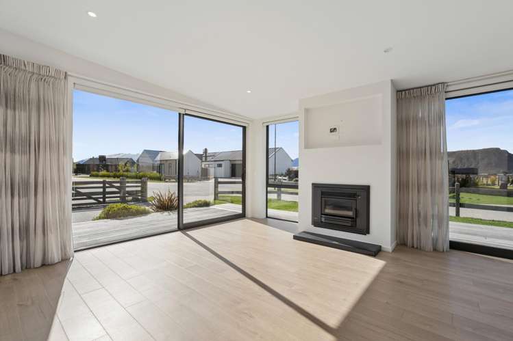 5 Wallace Place Wanaka_10