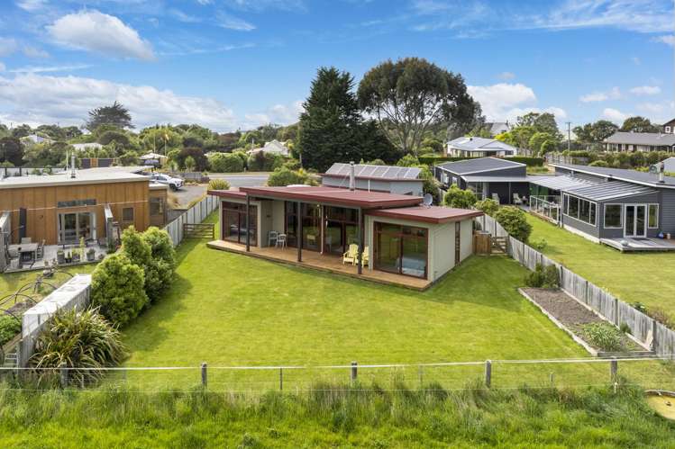 1241 Coast Road Karitane_23