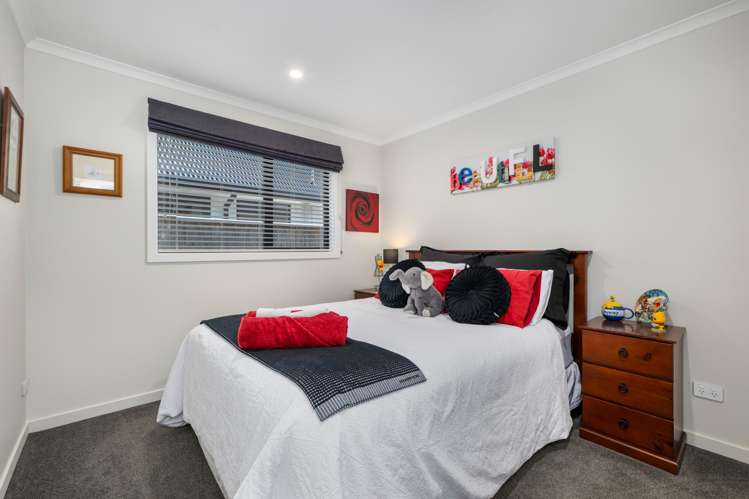 6 Spitfire Drive Burleigh_22