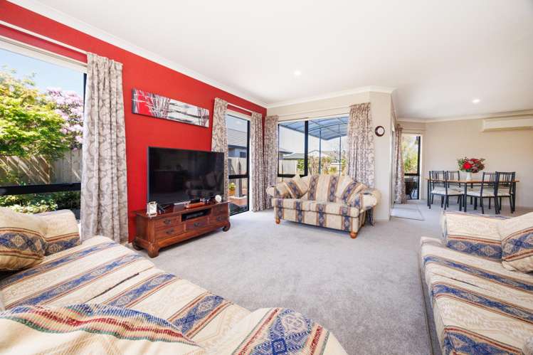 4 Meridian Grove Kelvin Grove_6