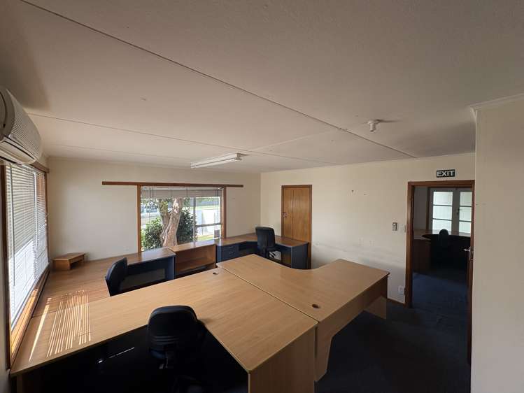 302 Southampton Street West Hastings_10