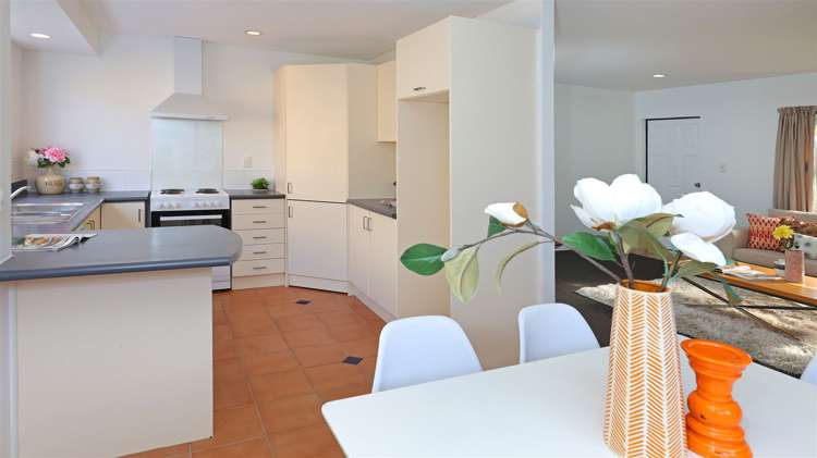 186 Henderson Valley Road Henderson_7