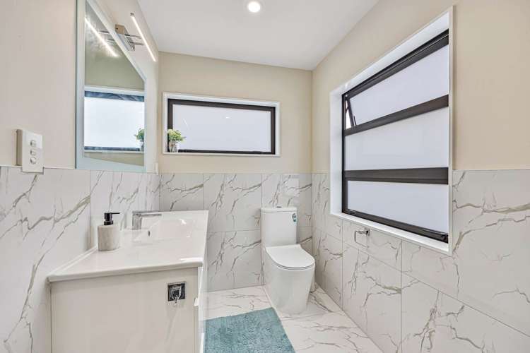 22a Glastron Place Bayview_17