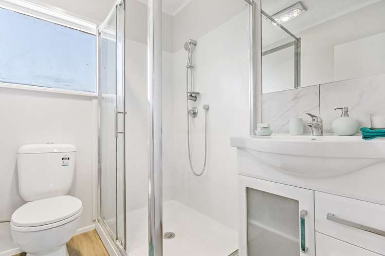 8 Frangipani Avenue Manurewa_11