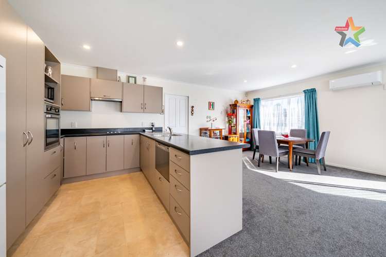 32 Woodland Mews Wainuiomata_5