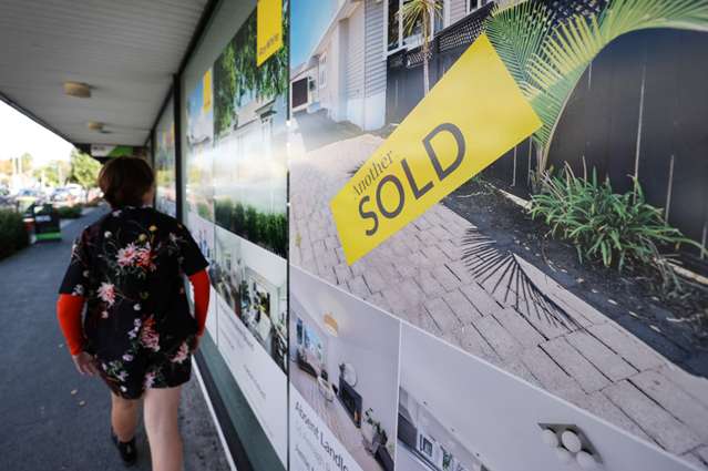 Real estate agents ‘hanging in there’, but exodus expected later this year