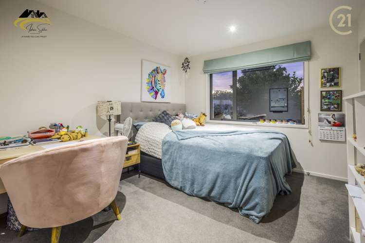 32 Ripple Grove Waiuku_11