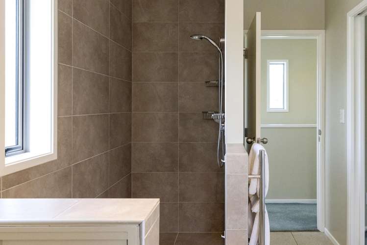 10 Northcroft Street Waitahanui_23