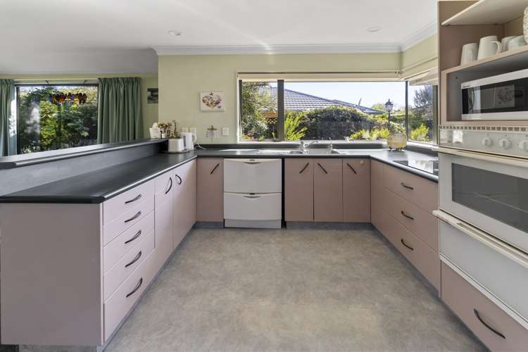 7 Pepper Tree Way The Wood_1