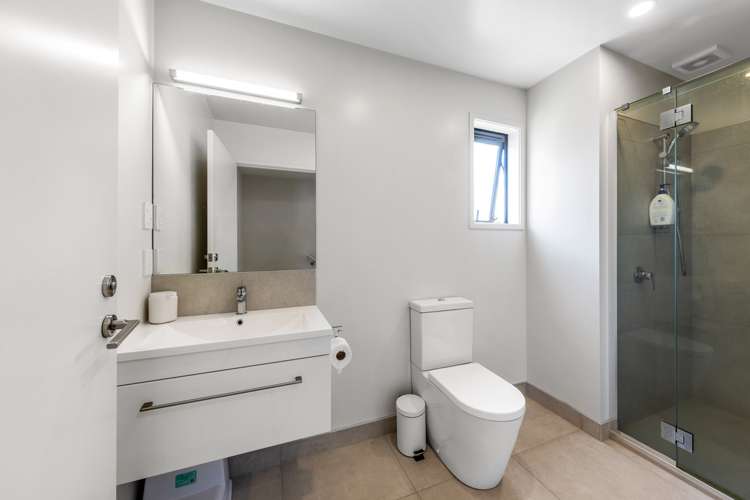 1 Reg Pearce Way Glen Innes_11