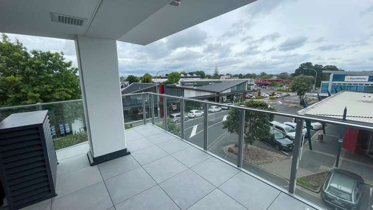 2d/84 Gunner Drive Te Atatu Peninsula_10