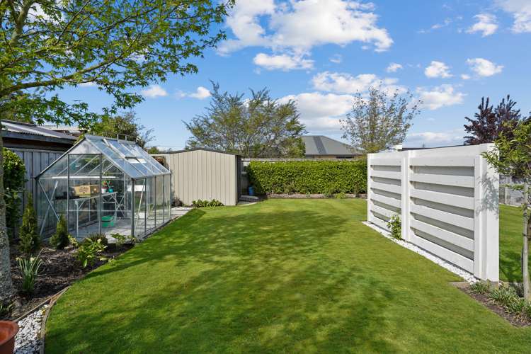 4 Barnsley Crescent West Melton_24