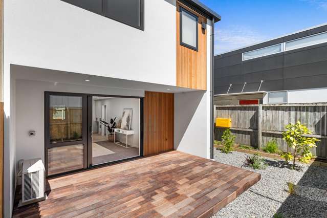 BRAND NEW | FREEHOLD | FOUR AVES