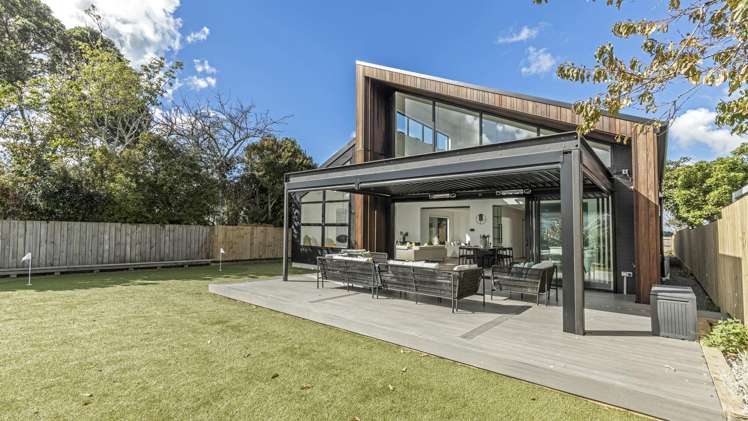 8 Andara Close Pinehill_22