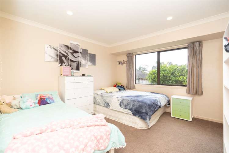 4 Sharaleigh Place Grandview Heights_14